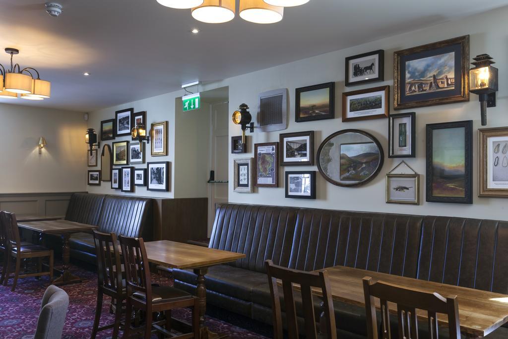 The White Hart Hotel Wetherspoon Okehampton Exterior photo
